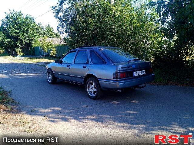 Форд Сиерра 1990 в Черкассах на Automoto.ua Серый Форд Сиерра, объемом двигателя 2 л и пробегом 0 тыс. км за 670 $, фото 3 на Automoto.ua