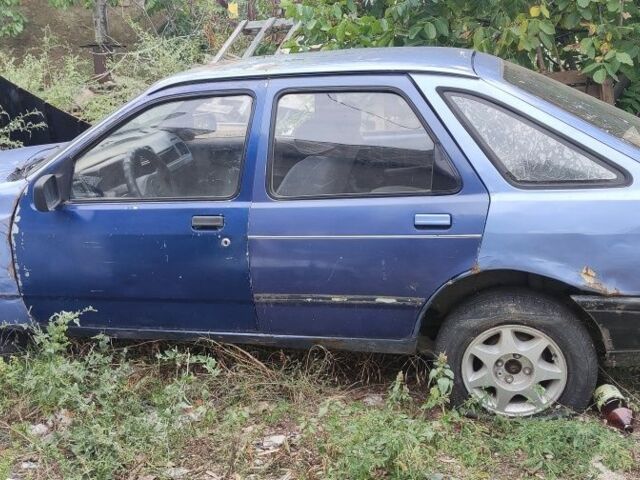 Синій Форд Сієрра, об'ємом двигуна 1.6 л та пробігом 100 тис. км за 357 $, фото 1 на Automoto.ua
