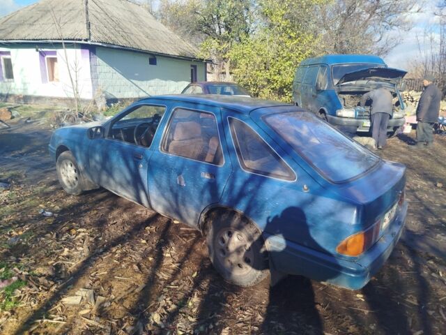 Синій Форд Сієрра, об'ємом двигуна 0 л та пробігом 300 тис. км за 400 $, фото 1 на Automoto.ua