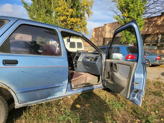 Форд Сиерра 1985 в Днепре (Днепропетровске) на Automoto.ua Синий Форд Сиерра, объемом двигателя 1.8 л и пробегом 500 тыс. км за 950 $, фото 3 на Automoto.ua