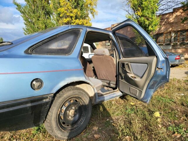 Форд Сиерра 1985 в Днепре (Днепропетровске) на Automoto.ua Синий Форд Сиерра, объемом двигателя 1.8 л и пробегом 500 тыс. км за 950 $, фото 4 на Automoto.ua