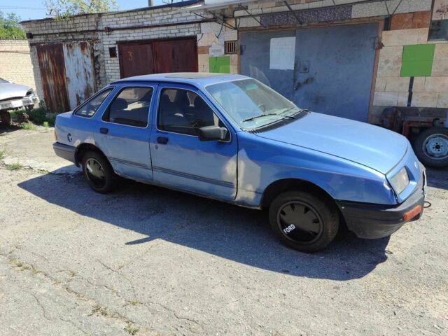 Синий Форд Сиерра, объемом двигателя 2 л и пробегом 300 тыс. км за 500 $, фото 1 на Automoto.ua