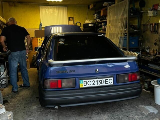 Синій Форд Сієрра, об'ємом двигуна 2 л та пробігом 300 тис. км за 1350 $, фото 4 на Automoto.ua