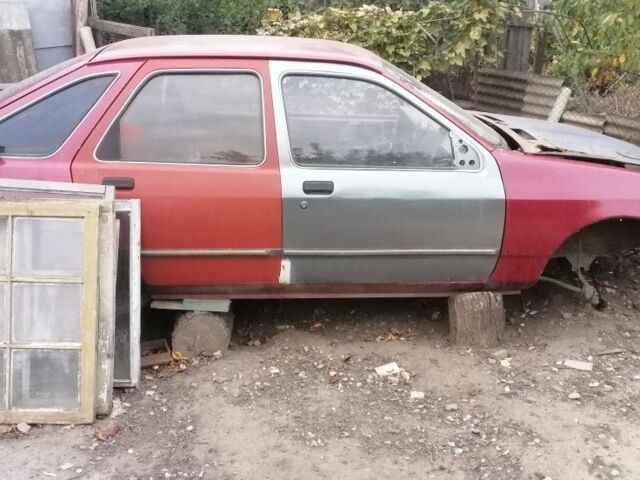 Синий Форд Сиерра, объемом двигателя 0 л и пробегом 12 тыс. км за 411 $, фото 6 на Automoto.ua