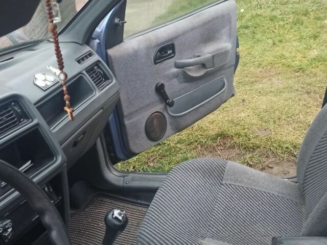 Синий Форд Сиерра, объемом двигателя 2 л и пробегом 31 тыс. км за 500 $, фото 8 на Automoto.ua