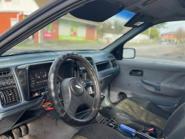 Синій Форд Сієрра, об'ємом двигуна 2 л та пробігом 60 тис. км за 600 $, фото 4 на Automoto.ua