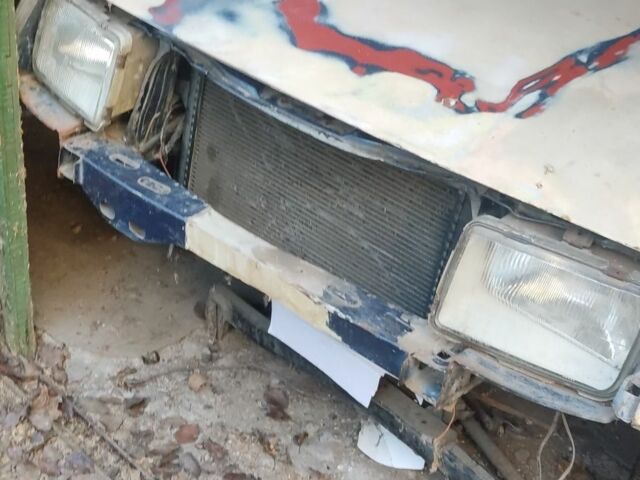 Синий Форд Сиерра, объемом двигателя 2 л и пробегом 9 тыс. км за 1000 $, фото 7 на Automoto.ua