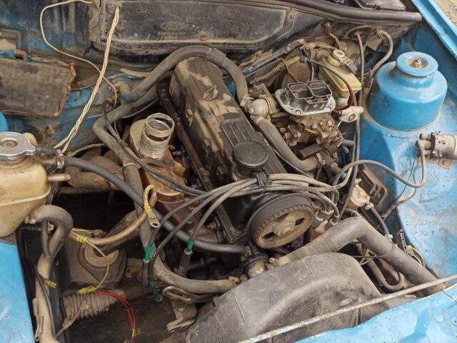 Синій Форд Сієрра, об'ємом двигуна 2 л та пробігом 142 тис. км за 400 $, фото 7 на Automoto.ua