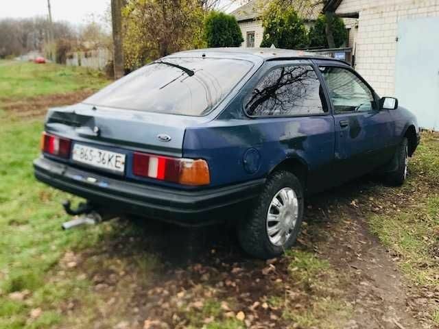 Синий Форд Сиерра, объемом двигателя 2 л и пробегом 270 тыс. км за 609 $, фото 7 на Automoto.ua
