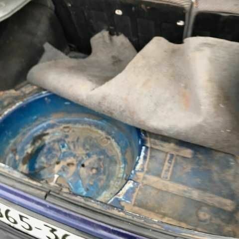 Синий Форд Сиерра, объемом двигателя 2 л и пробегом 270 тыс. км за 609 $, фото 1 на Automoto.ua