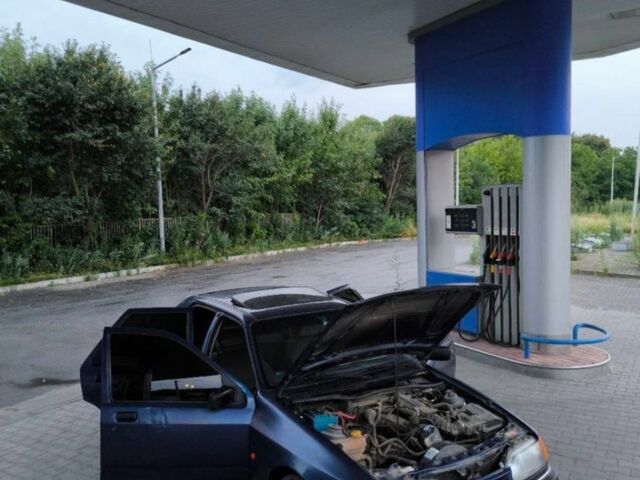Синий Форд Сиерра, объемом двигателя 2 л и пробегом 100 тыс. км за 1200 $, фото 6 на Automoto.ua