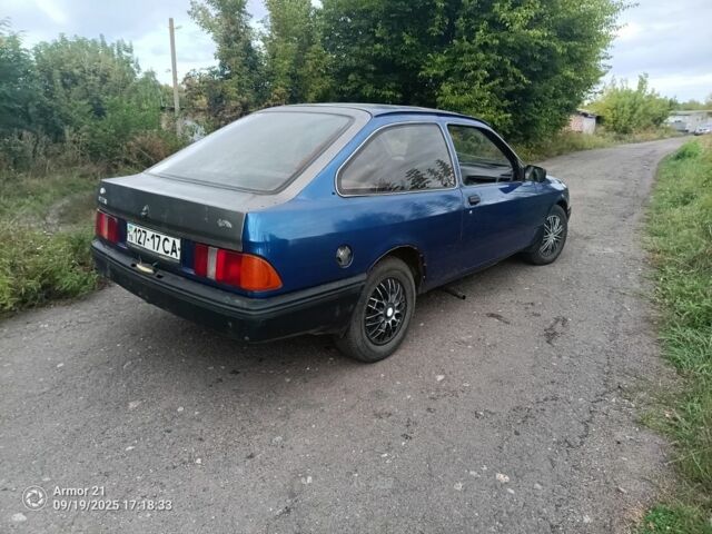 Синий Форд Сиерра, объемом двигателя 2.3 л и пробегом 222 тыс. км за 594 $, фото 2 на Automoto.ua