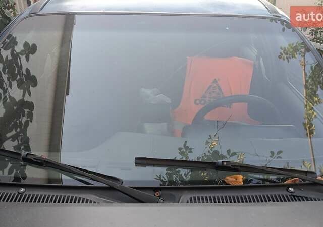 Синий Форд Сиерра, объемом двигателя 2 л и пробегом 350 тыс. км за 400 $, фото 4 на Automoto.ua