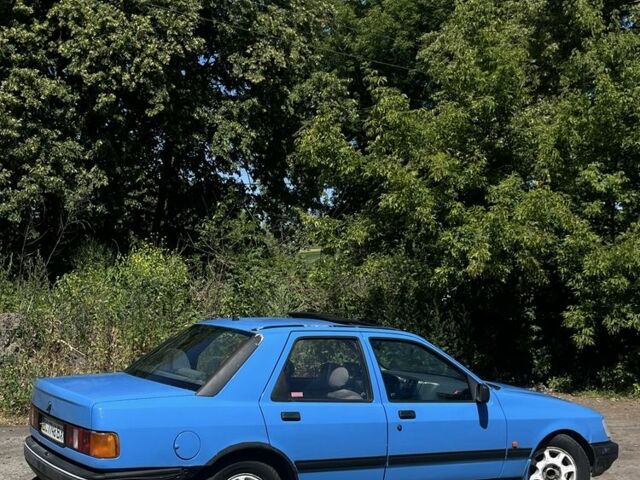 Синий Форд Сиерра, объемом двигателя 2 л и пробегом 250 тыс. км за 900 $, фото 5 на Automoto.ua