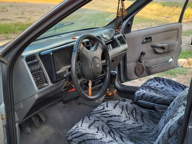 Синій Форд Сієрра, об'ємом двигуна 0 л та пробігом 567 тис. км за 700 $, фото 6 на Automoto.ua