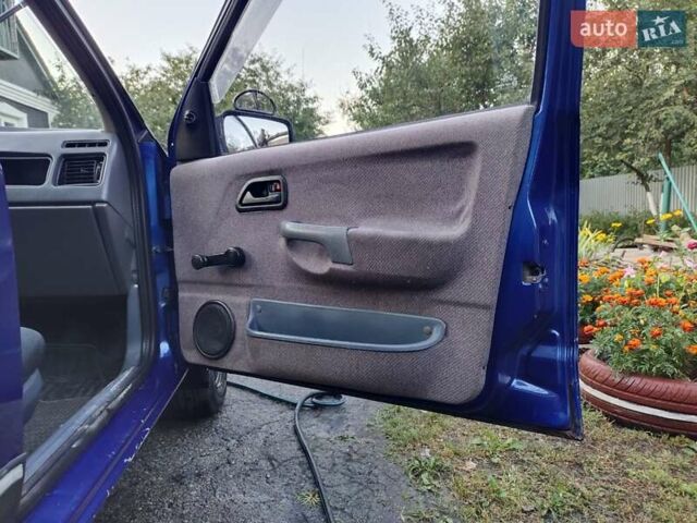 Синий Форд Сиерра, объемом двигателя 2 л и пробегом 550 тыс. км за 1100 $, фото 15 на Automoto.ua