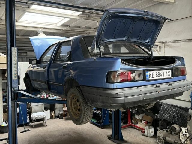 Синий Форд Сиерра, объемом двигателя 2 л и пробегом 3 тыс. км за 900 $, фото 2 на Automoto.ua