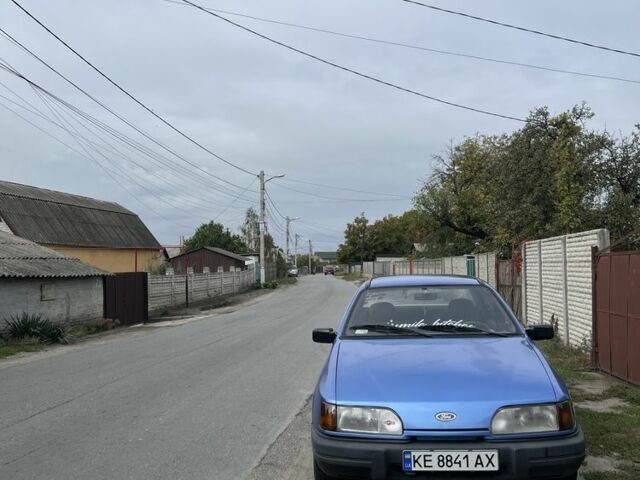 Синий Форд Сиерра, объемом двигателя 2 л и пробегом 3 тыс. км за 900 $, фото 1 на Automoto.ua