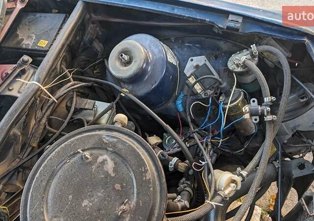 Синий Форд Сиерра, объемом двигателя 2 л и пробегом 350 тыс. км за 400 $, фото 5 на Automoto.ua