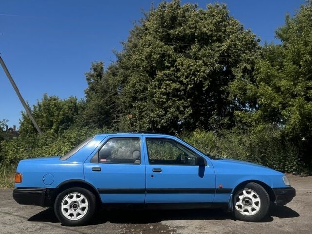 Синий Форд Сиерра, объемом двигателя 2 л и пробегом 250 тыс. км за 900 $, фото 6 на Automoto.ua