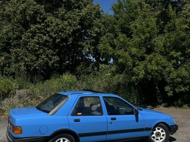 Синий Форд Сиерра, объемом двигателя 2 л и пробегом 250 тыс. км за 900 $, фото 7 на Automoto.ua
