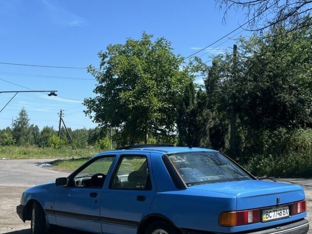 Синий Форд Сиерра, объемом двигателя 2 л и пробегом 250 тыс. км за 900 $, фото 3 на Automoto.ua