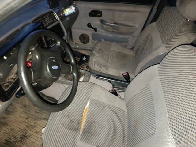 Синий Форд Сиерра, объемом двигателя 2 л и пробегом 90 тыс. км за 500 $, фото 3 на Automoto.ua