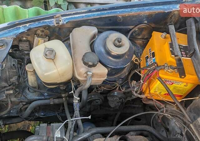 Синий Форд Сиерра, объемом двигателя 2 л и пробегом 350 тыс. км за 400 $, фото 3 на Automoto.ua