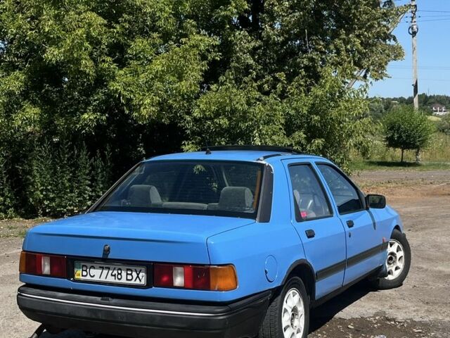 Синий Форд Сиерра, объемом двигателя 2 л и пробегом 250 тыс. км за 900 $, фото 4 на Automoto.ua