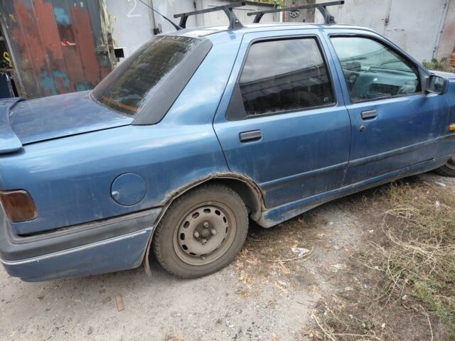 Синий Форд Сиерра, объемом двигателя 2 л и пробегом 300 тыс. км за 600 $, фото 6 на Automoto.ua