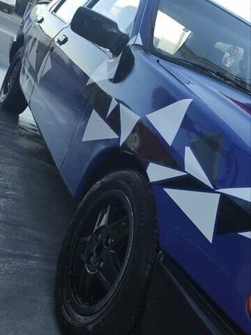 Синий Форд Сиерра, объемом двигателя 2 л и пробегом 365 тыс. км за 500 $, фото 1 на Automoto.ua