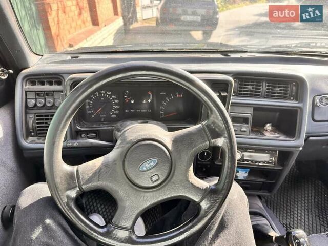 Синий Форд Сиерра, объемом двигателя 2 л и пробегом 172 тыс. км за 800 $, фото 7 на Automoto.ua