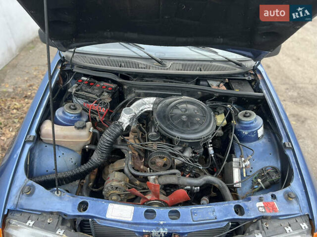 Синий Форд Сиерра, объемом двигателя 2 л и пробегом 149 тыс. км за 850 $, фото 6 на Automoto.ua