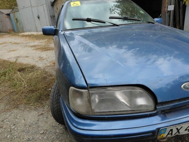 Синий Форд Сиерра, объемом двигателя 2 л и пробегом 300 тыс. км за 600 $, фото 4 на Automoto.ua