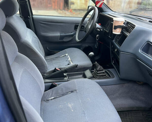 Синий Форд Сиерра, объемом двигателя 2 л и пробегом 149 тыс. км за 850 $, фото 3 на Automoto.ua