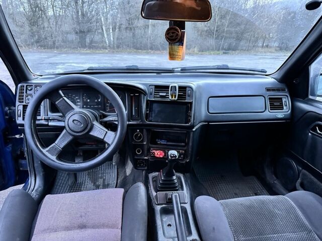 Синий Форд Сиерра, объемом двигателя 2 л и пробегом 85 тыс. км за 1800 $, фото 4 на Automoto.ua