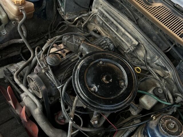 Синий Форд Сиерра, объемом двигателя 2 л и пробегом 40 тыс. км за 1150 $, фото 7 на Automoto.ua