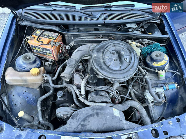 Синий Форд Сиерра, объемом двигателя 1.99 л и пробегом 850 тыс. км за 1800 $, фото 10 на Automoto.ua