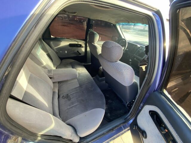 Синій Форд Сієрра, об'ємом двигуна 2 л та пробігом 300 тис. км за 750 $, фото 7 на Automoto.ua