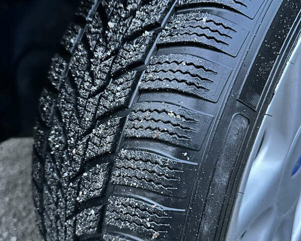 Синий Форд Сиерра, объемом двигателя 1.99 л и пробегом 850 тыс. км за 1800 $, фото 11 на Automoto.ua