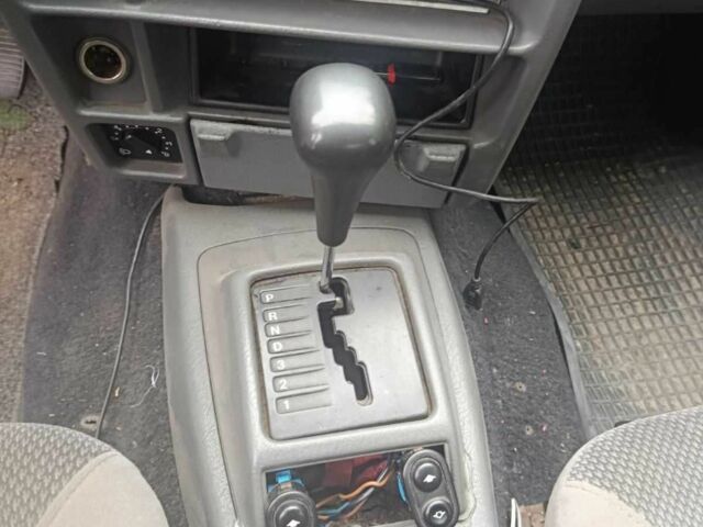 Синий Форд Сиерра, объемом двигателя 2 л и пробегом 390 тыс. км за 1339 $, фото 3 на Automoto.ua