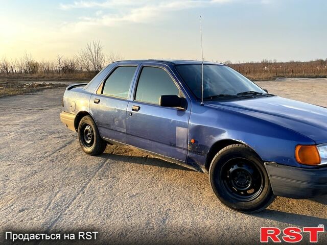 Синий Форд Сиерра, объемом двигателя 2 л и пробегом 300 тыс. км за 800 $, фото 5 на Automoto.ua
