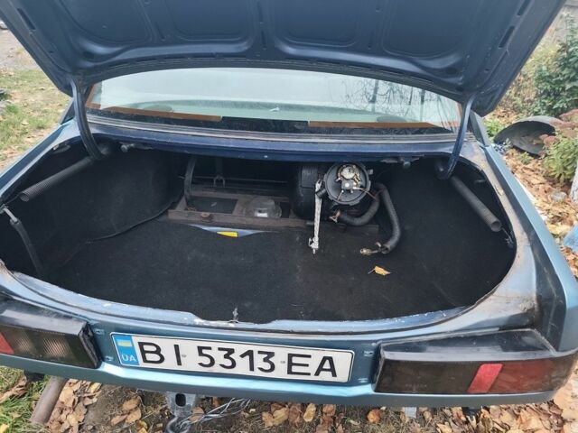 Синий Форд Сиерра, объемом двигателя 2 л и пробегом 200 тыс. км за 800 $, фото 4 на Automoto.ua
