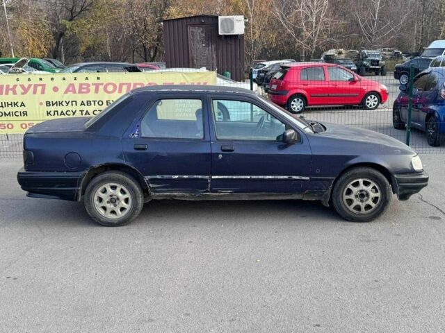 Синий Форд Сиерра, объемом двигателя 1.8 л и пробегом 250 тыс. км за 599 $, фото 4 на Automoto.ua