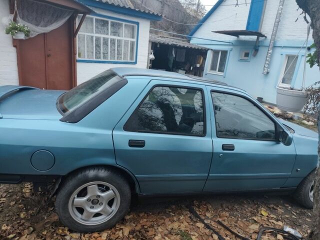 Синий Форд Сиерра, объемом двигателя 2 л и пробегом 200 тыс. км за 800 $, фото 2 на Automoto.ua