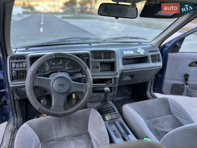Синій Форд Сієрра, об'ємом двигуна 1.6 л та пробігом 125 тис. км за 1450 $, фото 12 на Automoto.ua