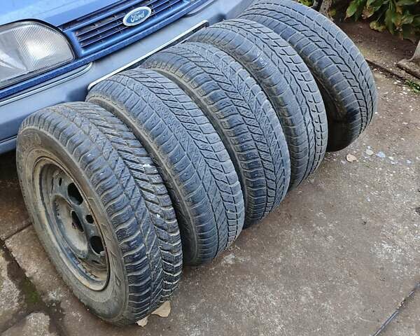 Синий Форд Сиерра, объемом двигателя 2 л и пробегом 100 тыс. км за 1600 $, фото 6 на Automoto.ua