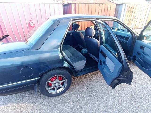 Синий Форд Сиерра, объемом двигателя 2 л и пробегом 428 тыс. км за 1000 $, фото 2 на Automoto.ua