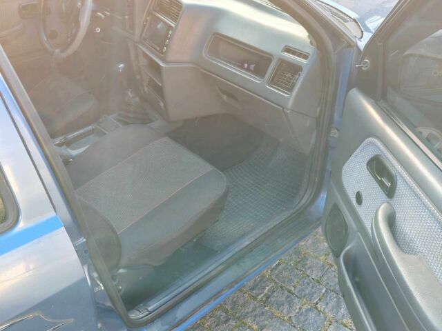 Синий Форд Сиерра, объемом двигателя 2 л и пробегом 3 тыс. км за 1600 $, фото 6 на Automoto.ua