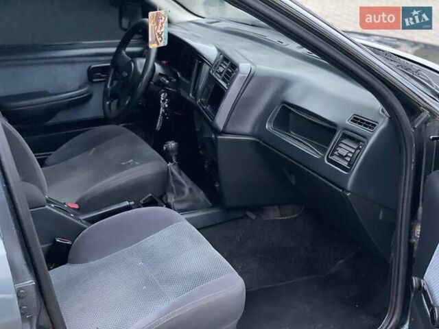 Синий Форд Сиерра, объемом двигателя 2 л и пробегом 400 тыс. км за 1350 $, фото 3 на Automoto.ua